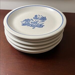 Pfaltzgraff Stoneware Yorktowne Bread Plates (set of 6)